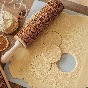 Festive rolling pin